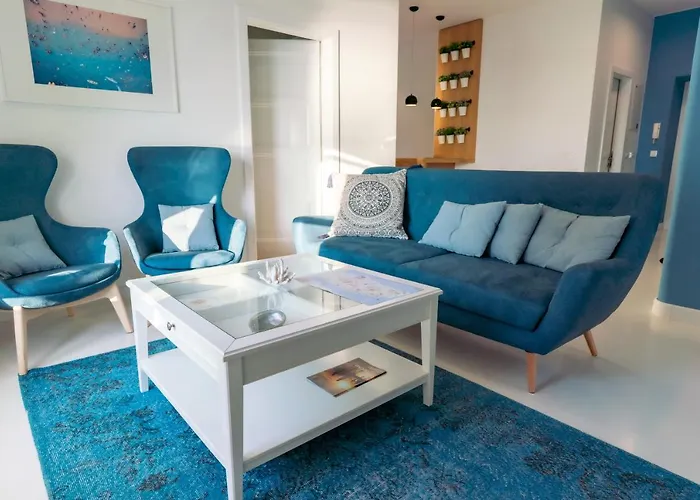 Aquamarine Sea View Apartment